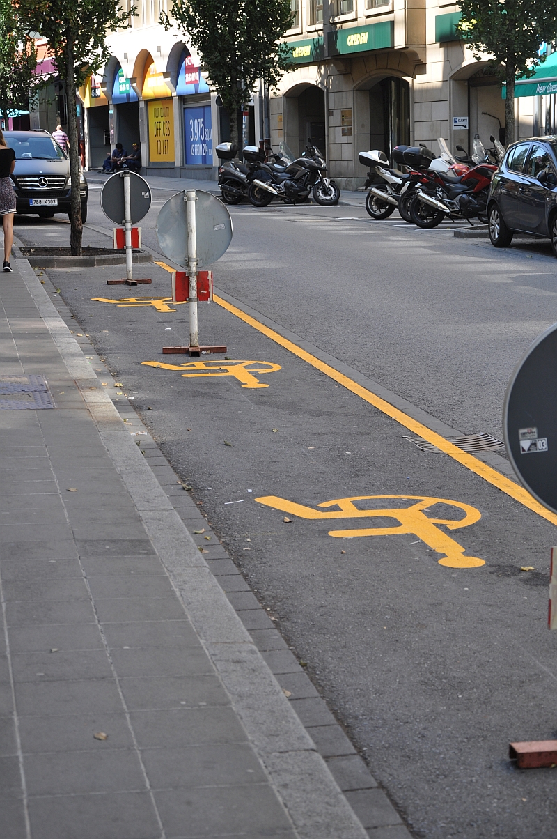 Parking avenue pasteur