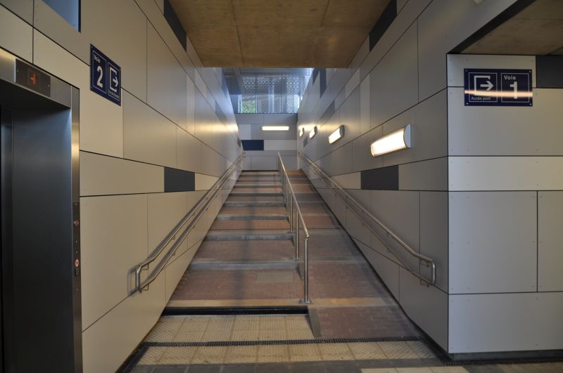 Pente vers les quais