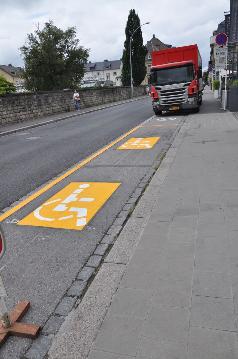 Parking avenue de la Faiencerie