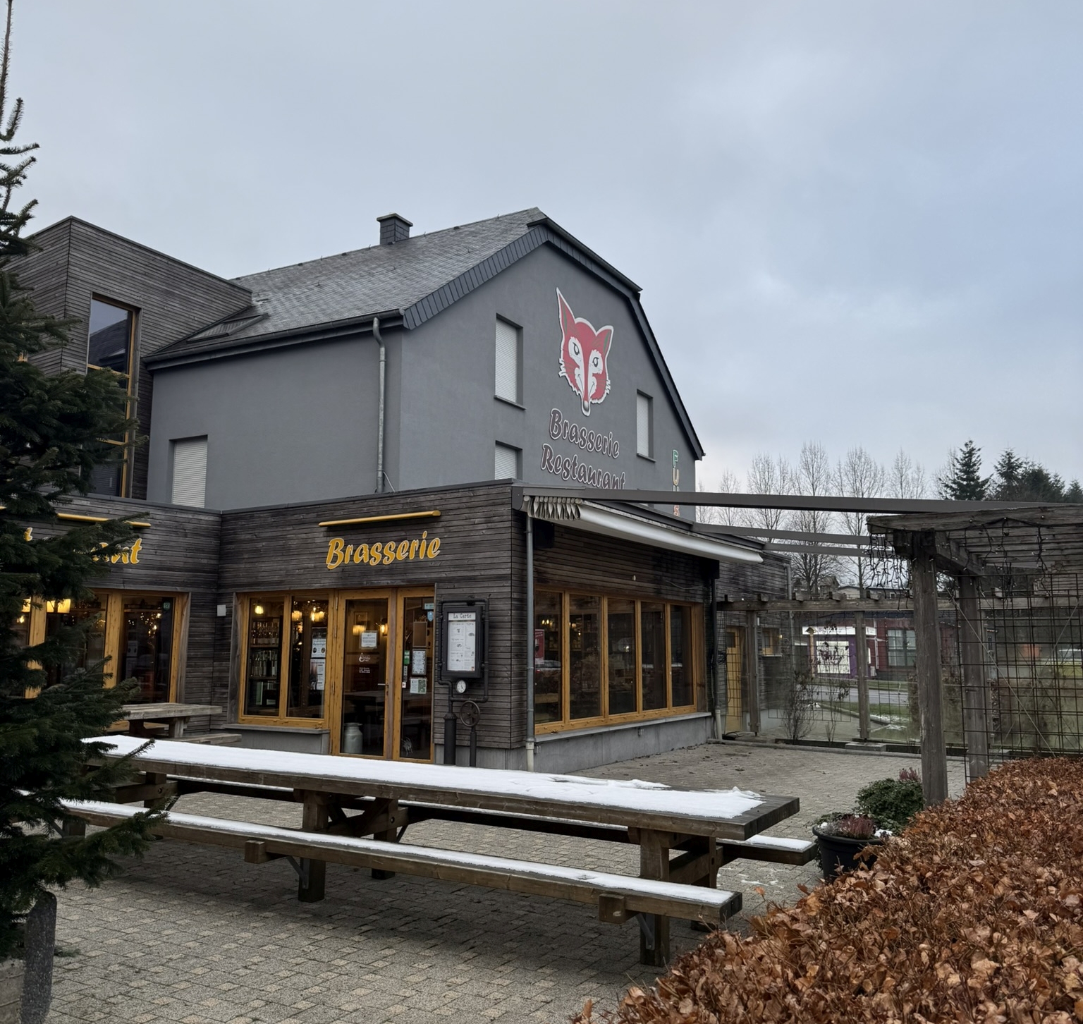 Vue extérieure du restaurant